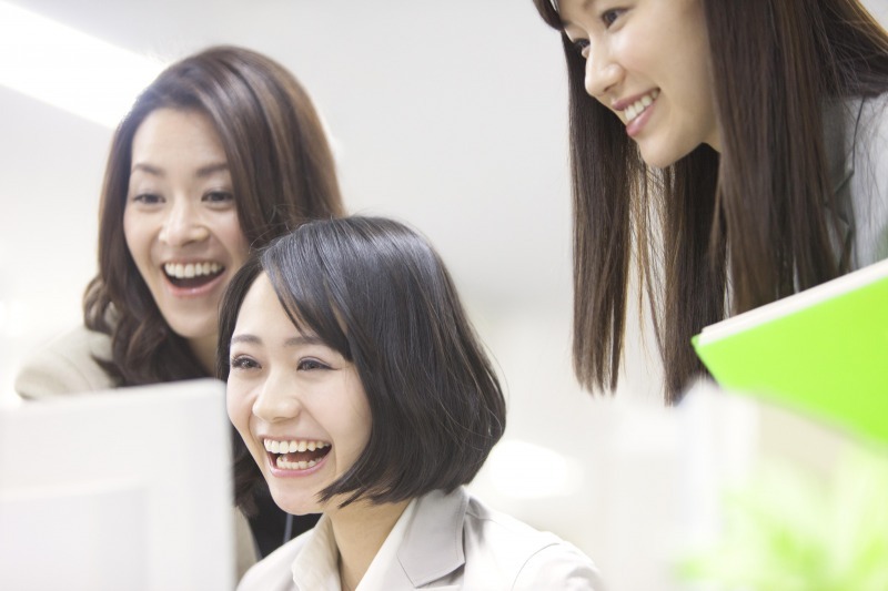 派遣の求人 受付事務 自動車ディーラー 事務と受付のお仕事 車通勤ｏｋ 年末年始 Gw お盆休み 東京海上日動キャリアサービス